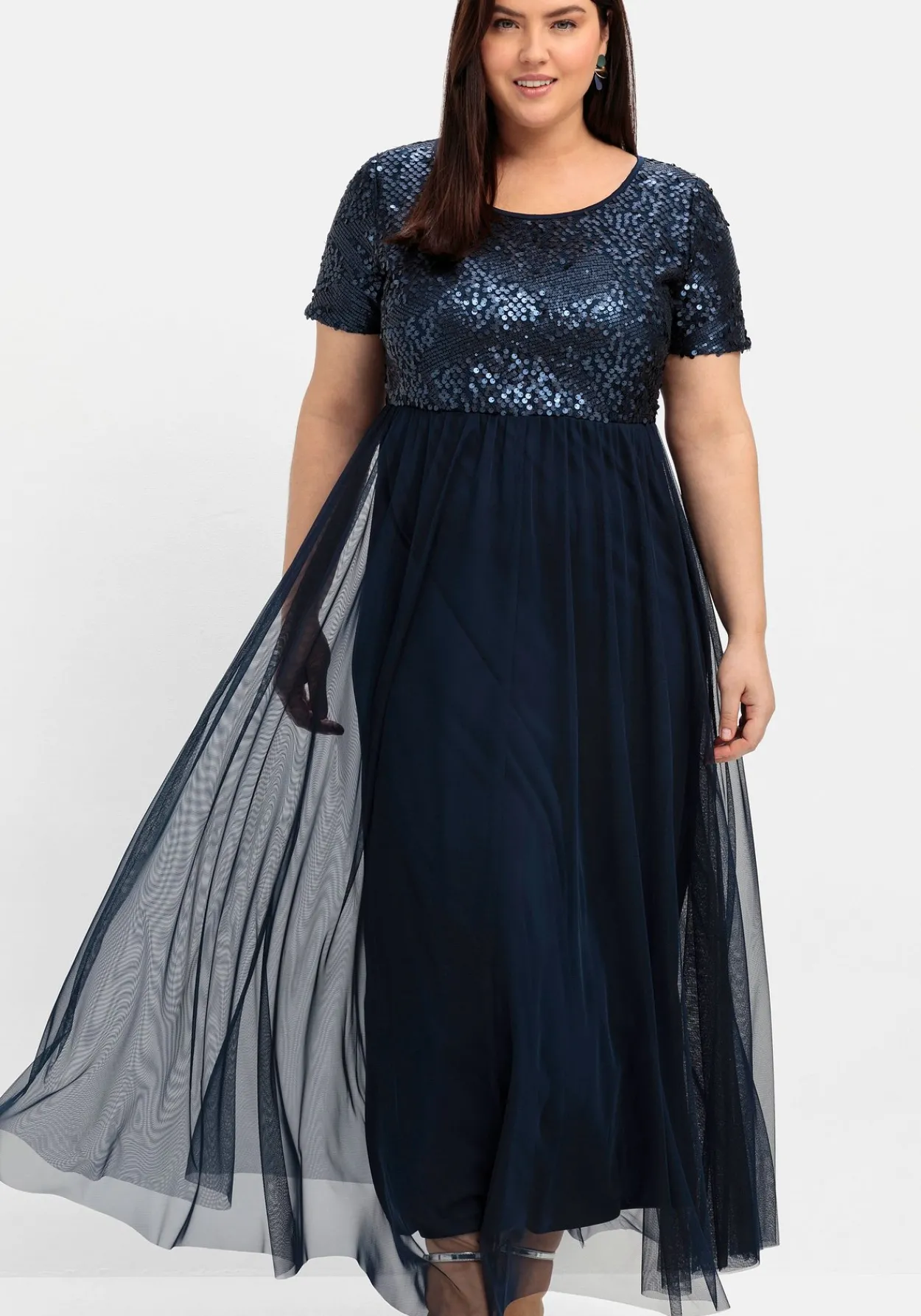 Abendkleid in A-Linie, mit Pailletten<sheego Outlet