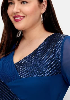 Abendkleid in Wickeloptik, mit Pailletten<sheego Outlet