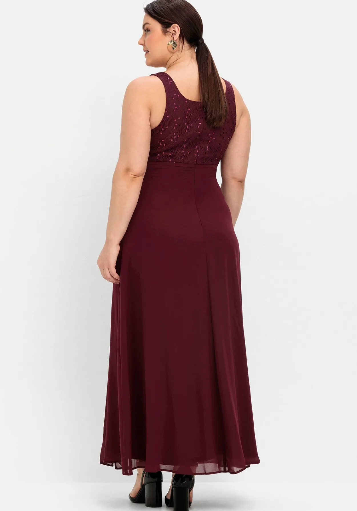 Abendkleid mit floraler Spitze<sheego Online