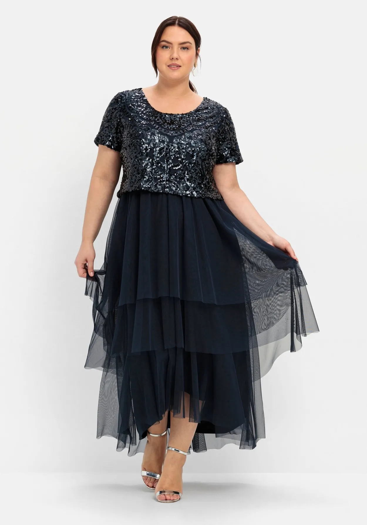 Abendkleid mit lose fallendem Paillettenoberteil<sheego Online
