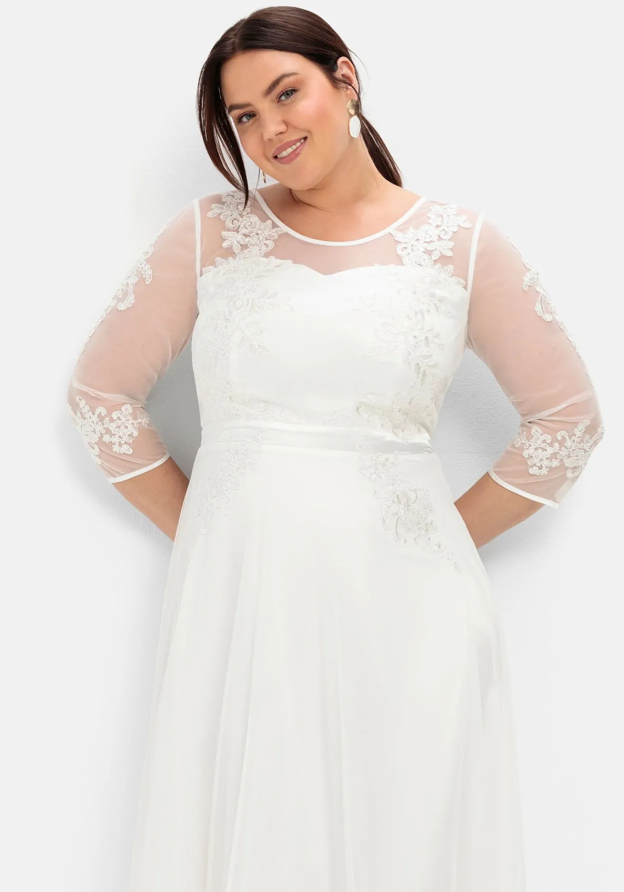 Abendkleid mit Spitzenapplikationen in Corsagenoptik<sheego Sale