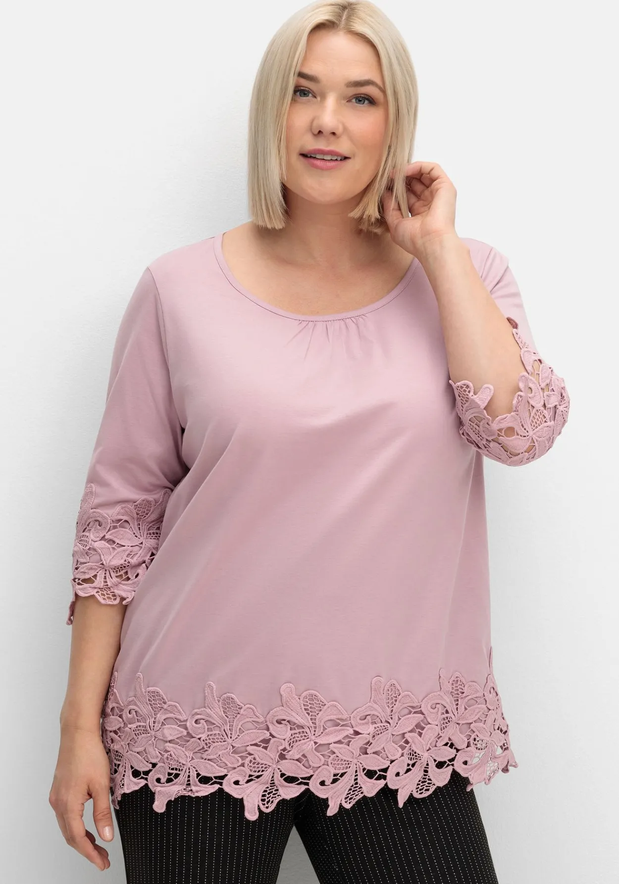 3/4-Arm-Shirt mit breiter, aufgesetzter Spitze<sheego Discount