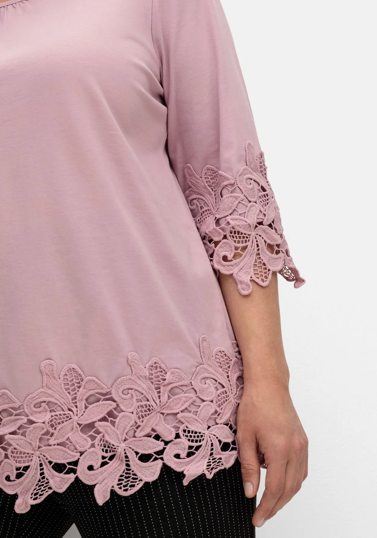 3/4-Arm-Shirt mit breiter, aufgesetzter Spitze<sheego Discount