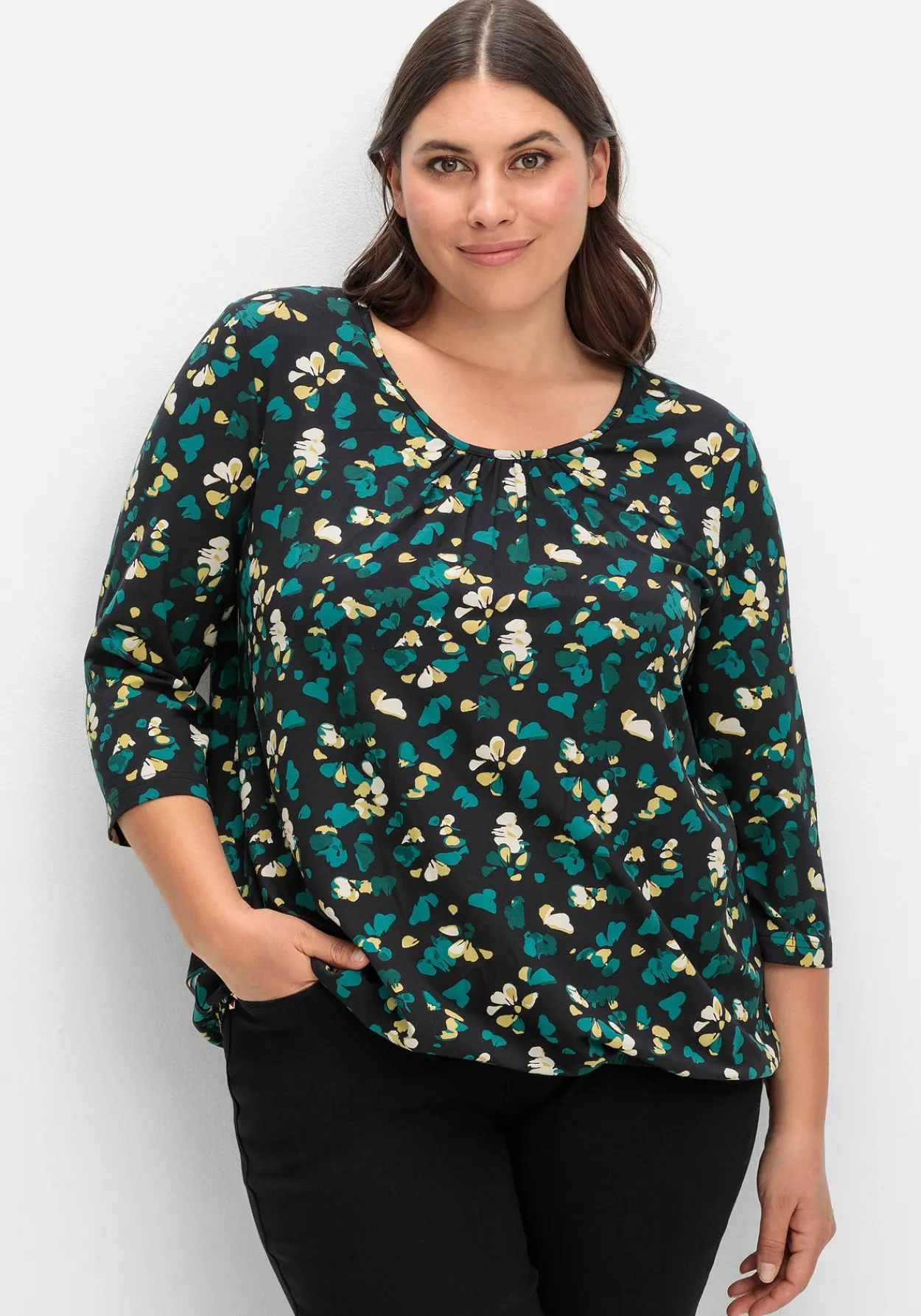 3/4-Arm-Shirt mit floralem Alloverdruck<sheego Hot