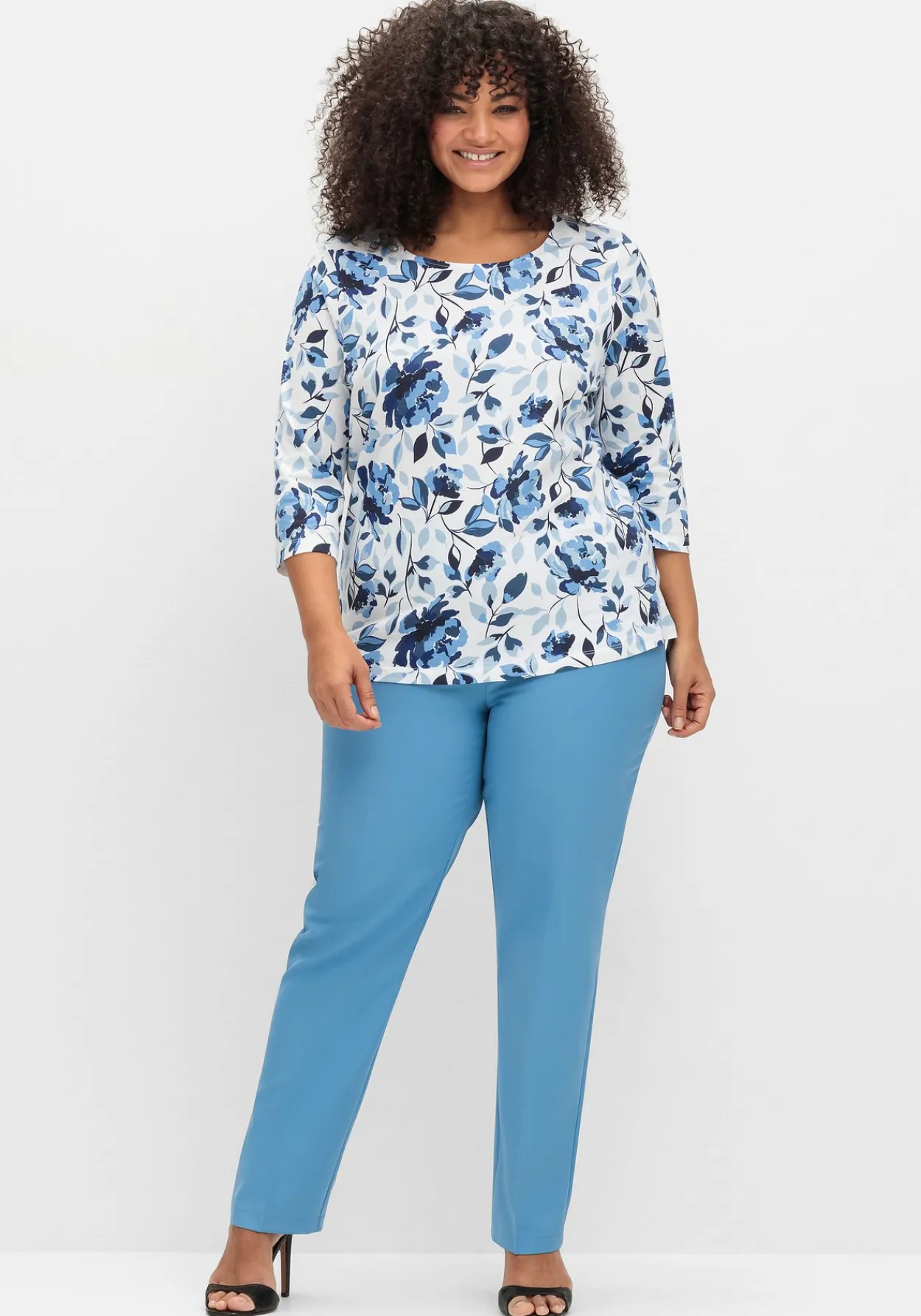 3/4-Arm-Shirt mit floralem Alloverdruck<sheego New