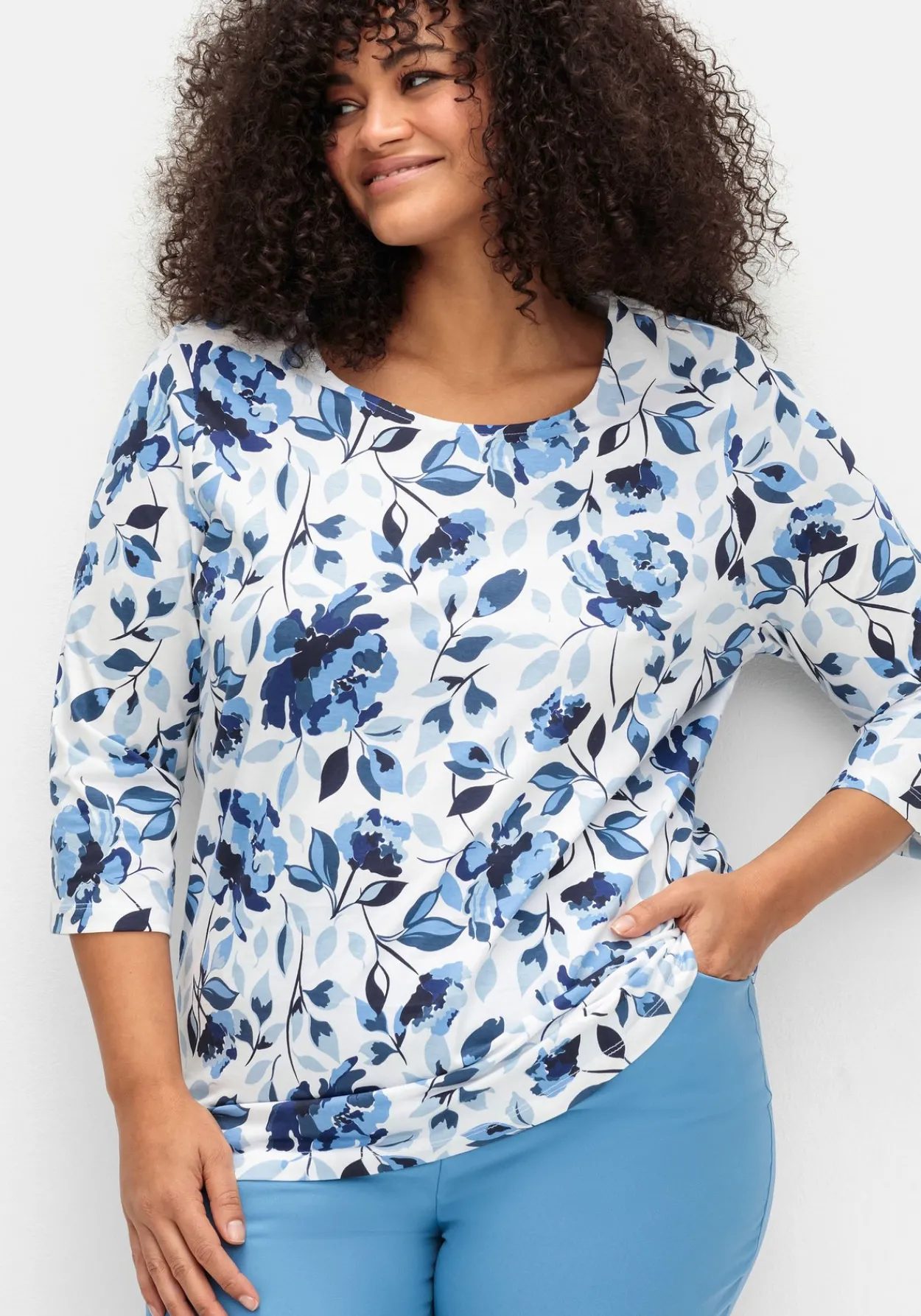 3/4-Arm-Shirt mit floralem Alloverdruck<sheego New