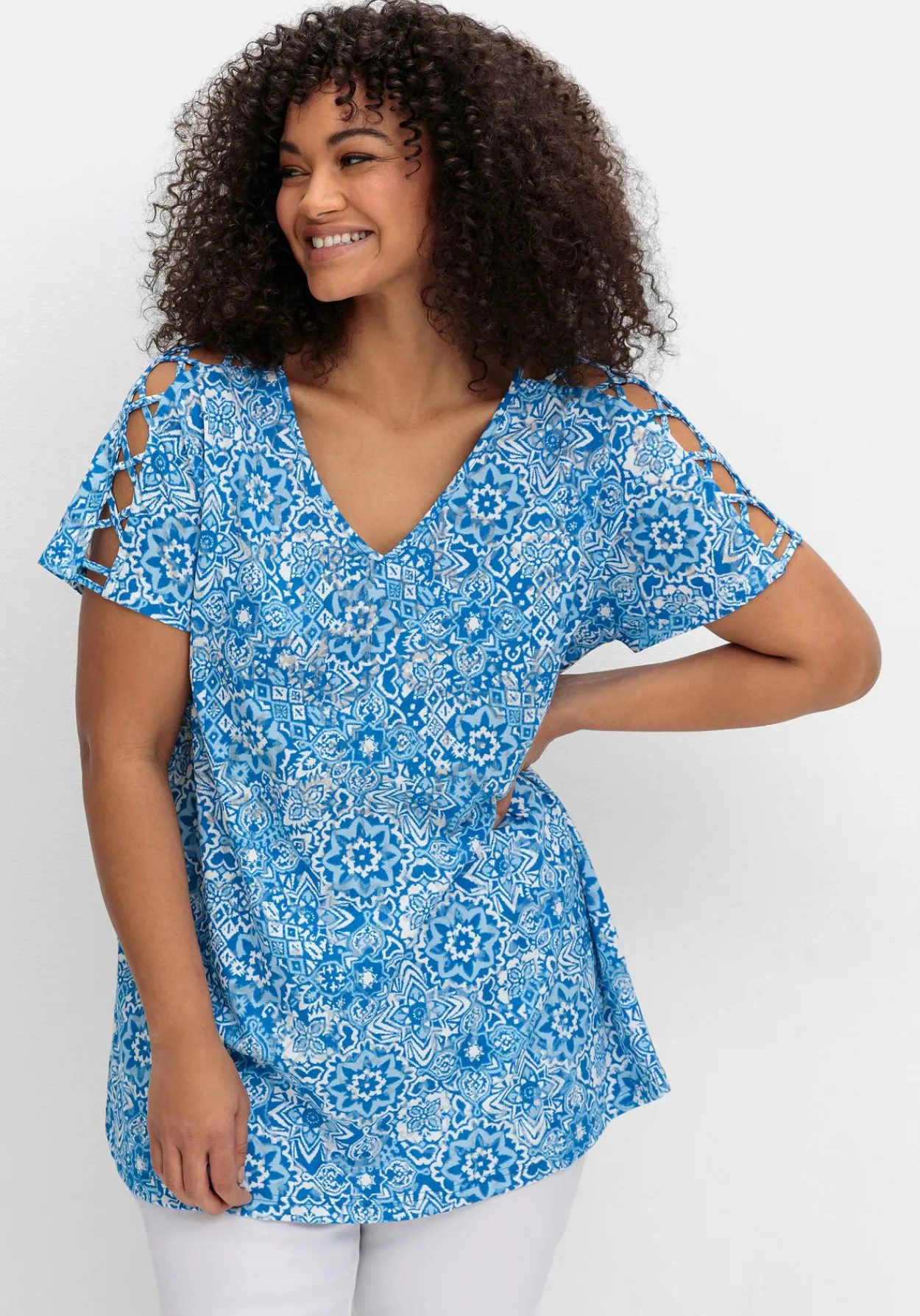 Ausbrenner-Shirt mit geschlitzten Ärmeln<sheego Best