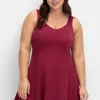 Badekleid mit V-Ausschnitt und integrierter Hose.<sheego Outlet