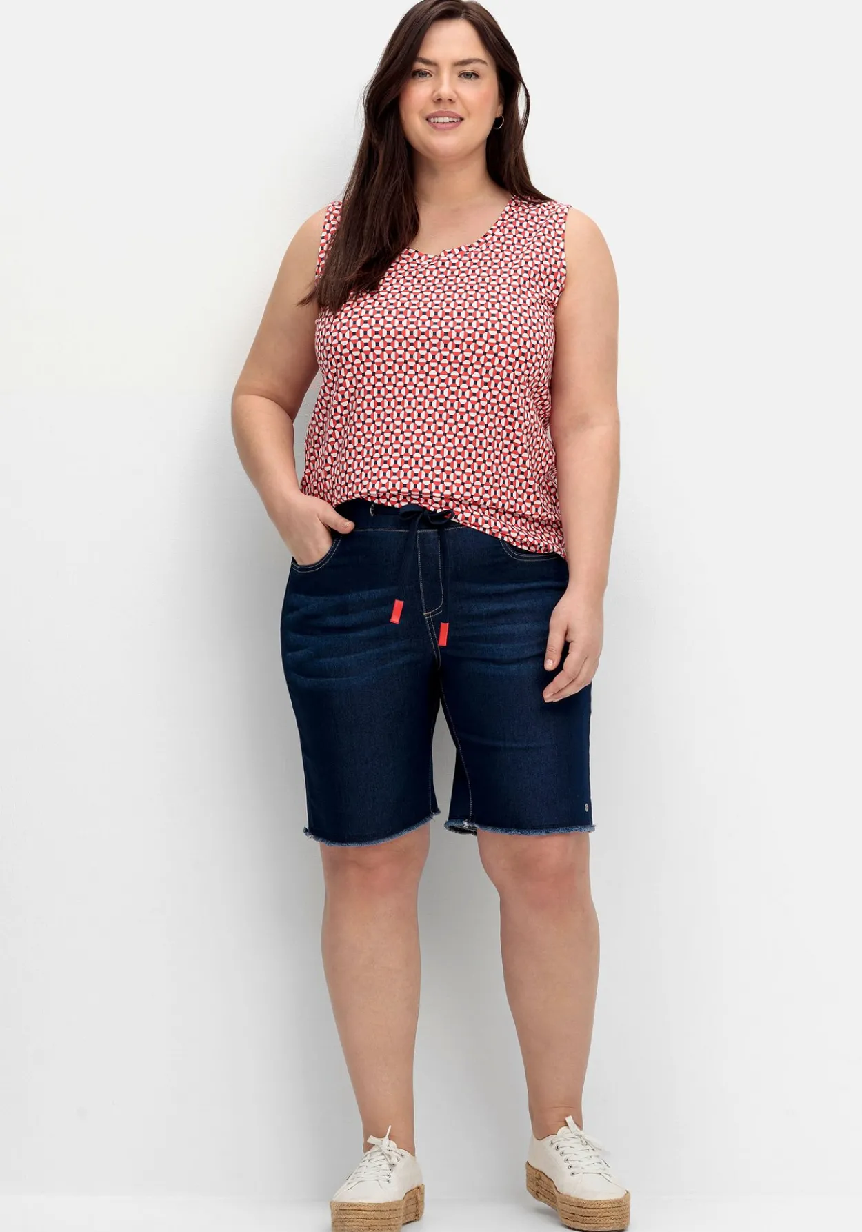 Bermudas aus Sweat-Denim, mit offenem Saum<sheego Outlet