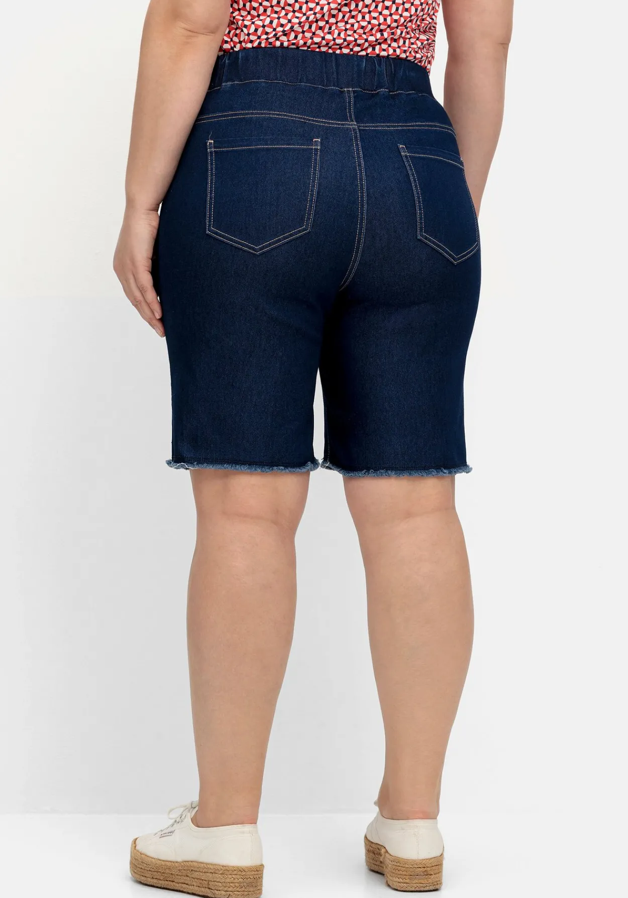 Bermudas aus Sweat-Denim, mit offenem Saum<sheego Outlet