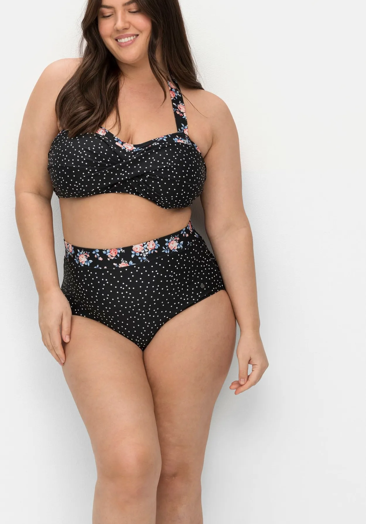 Bikinihose in hohem Schnitt, mit Shaping-Einsatz<sheego Hot