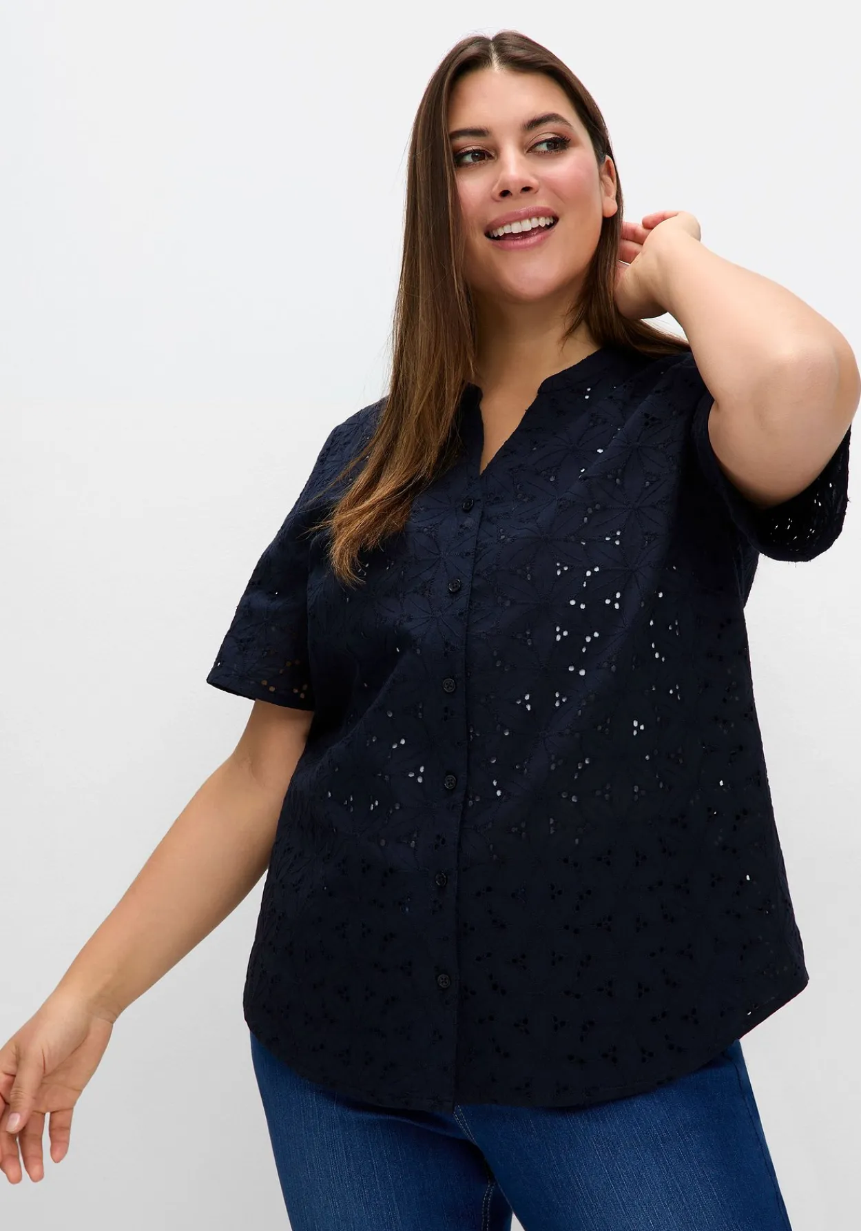 Bluse aus Lochspitze, mit V-Schlitz<sheego Sale