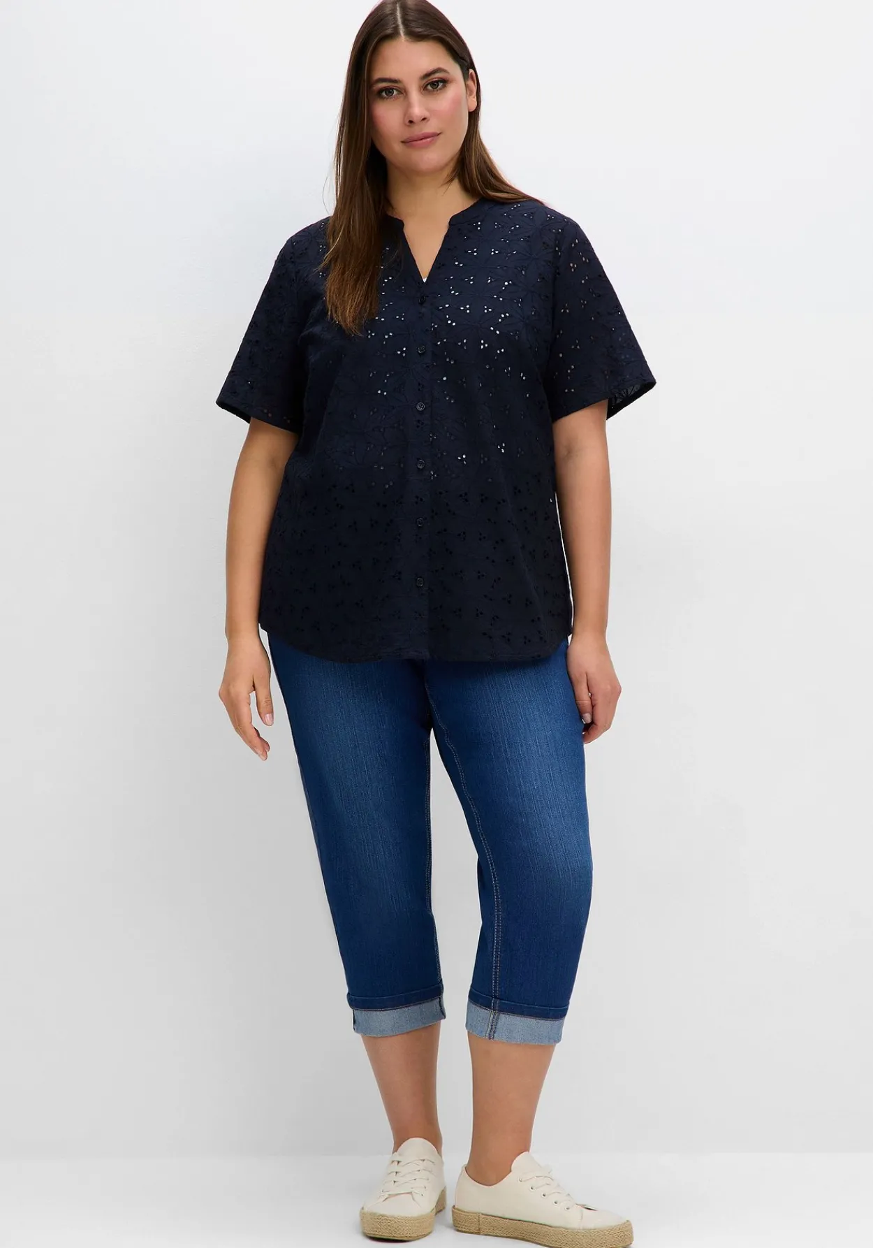 Bluse aus Lochspitze, mit V-Schlitz<sheego Sale