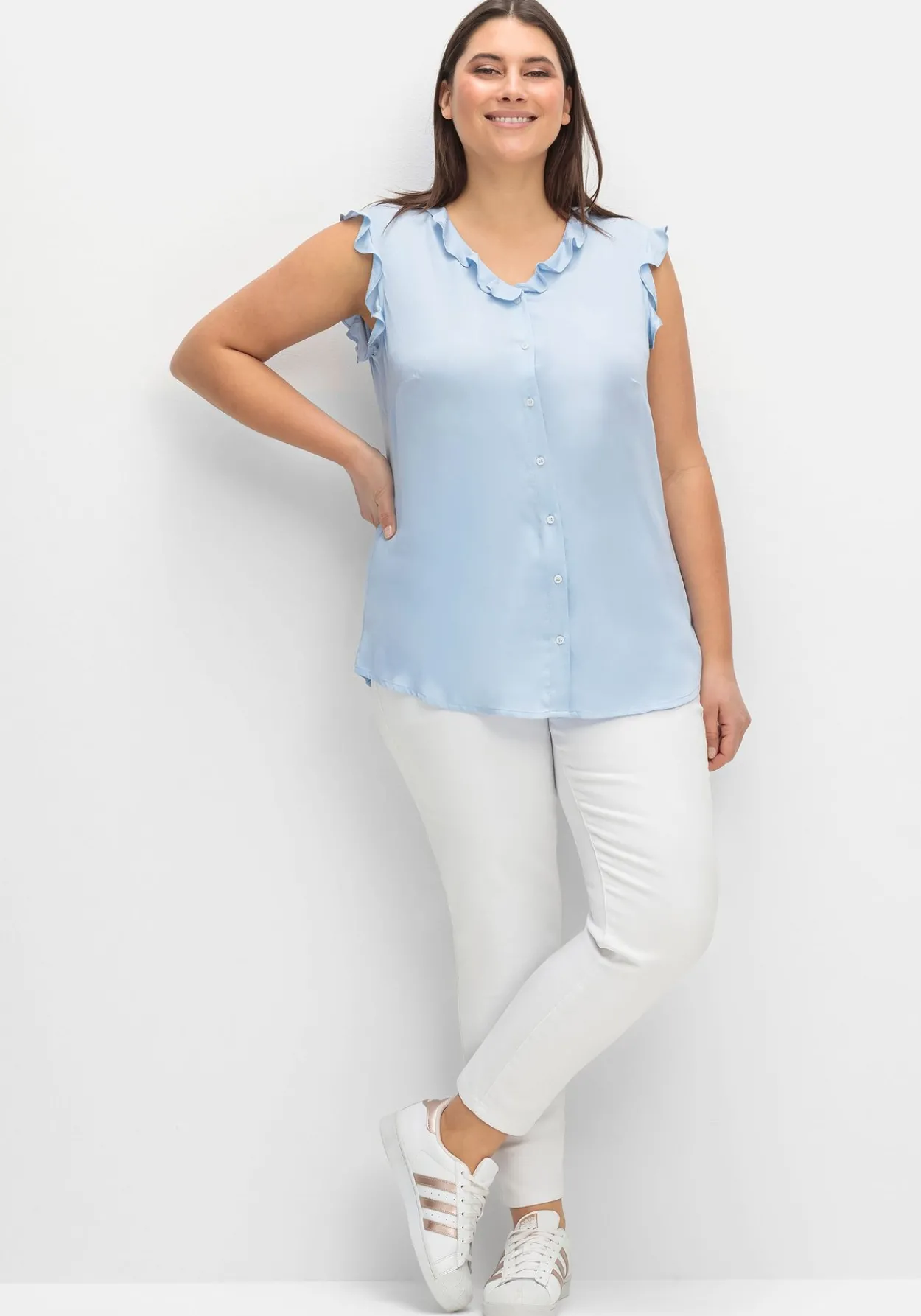 Bluse in ärmelloser Form mit Volants, aus Viskose<sheego Best