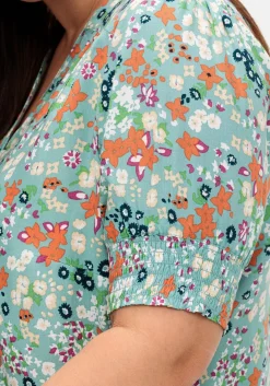 Bluse mit V-Ausschnitt und Allover-Blumenprint<sheego Fashion