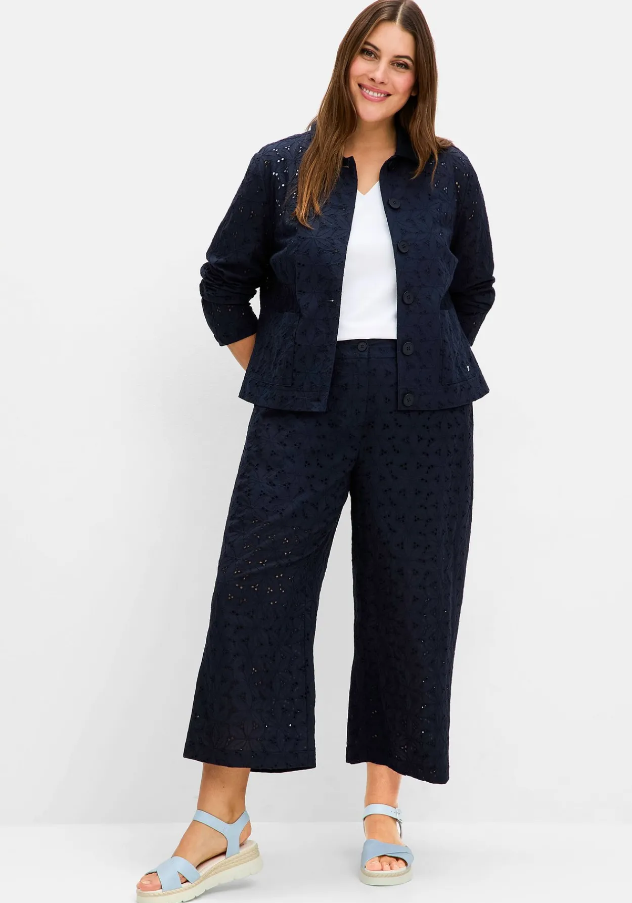 Blusenjacke aus Lochspitze<sheego Sale