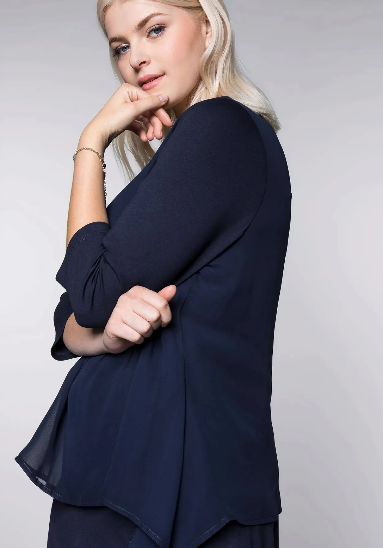 Blusenshirt in leichter A-Linie mit Zipfelsaum<sheego Discount
