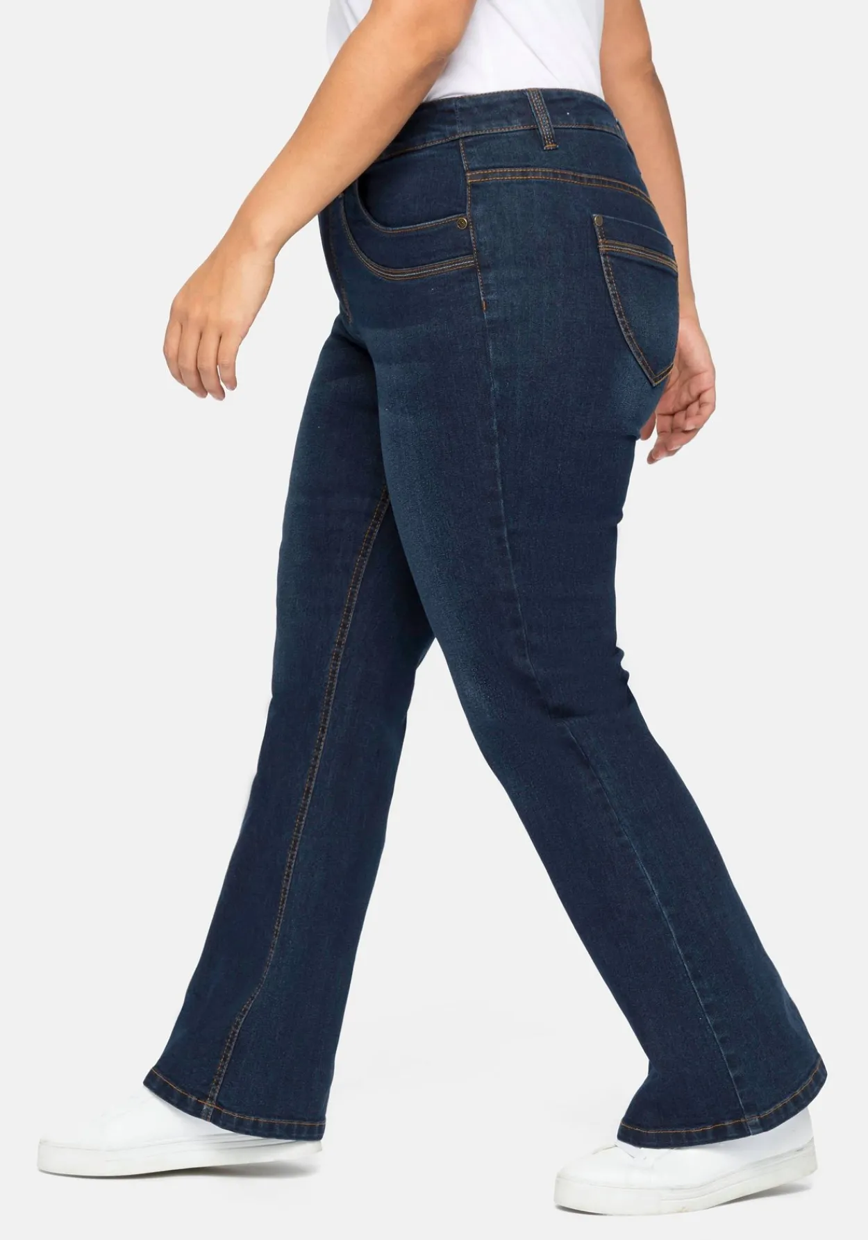 Bootcut Jeans mit innen regulierbarer Bundweite<sheego Outlet