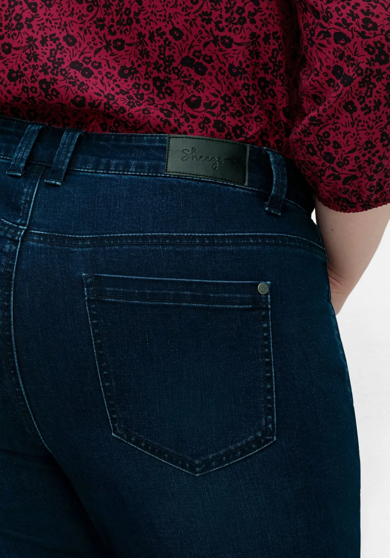 Bootcut-Jeans mit Catfaces und Shaping-Einsatz<sheego Outlet