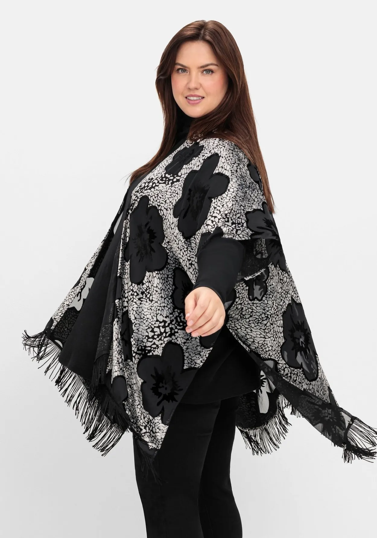 Cape im Kimonostil mit Samt- und Ausbrennerdetails<sheego by Joe Browns Hot