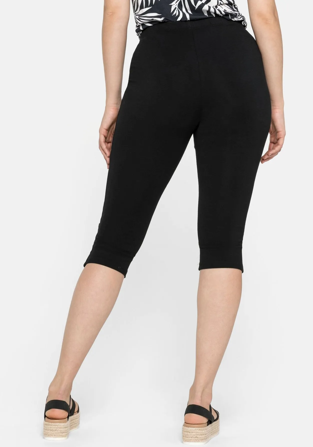 Caprileggings mit Raffung und Deko-Knöpfen am Saum<sheego Sale