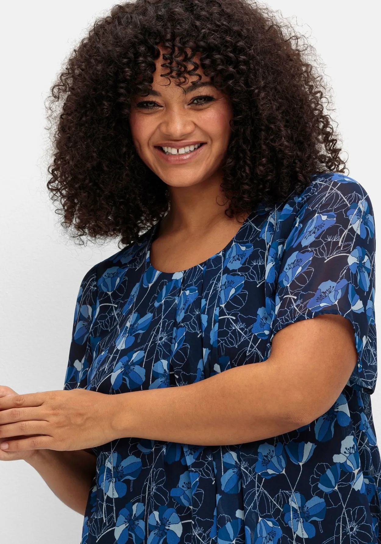 Chiffontunika im Lagenlook, mit Blütenprint<sheego Online