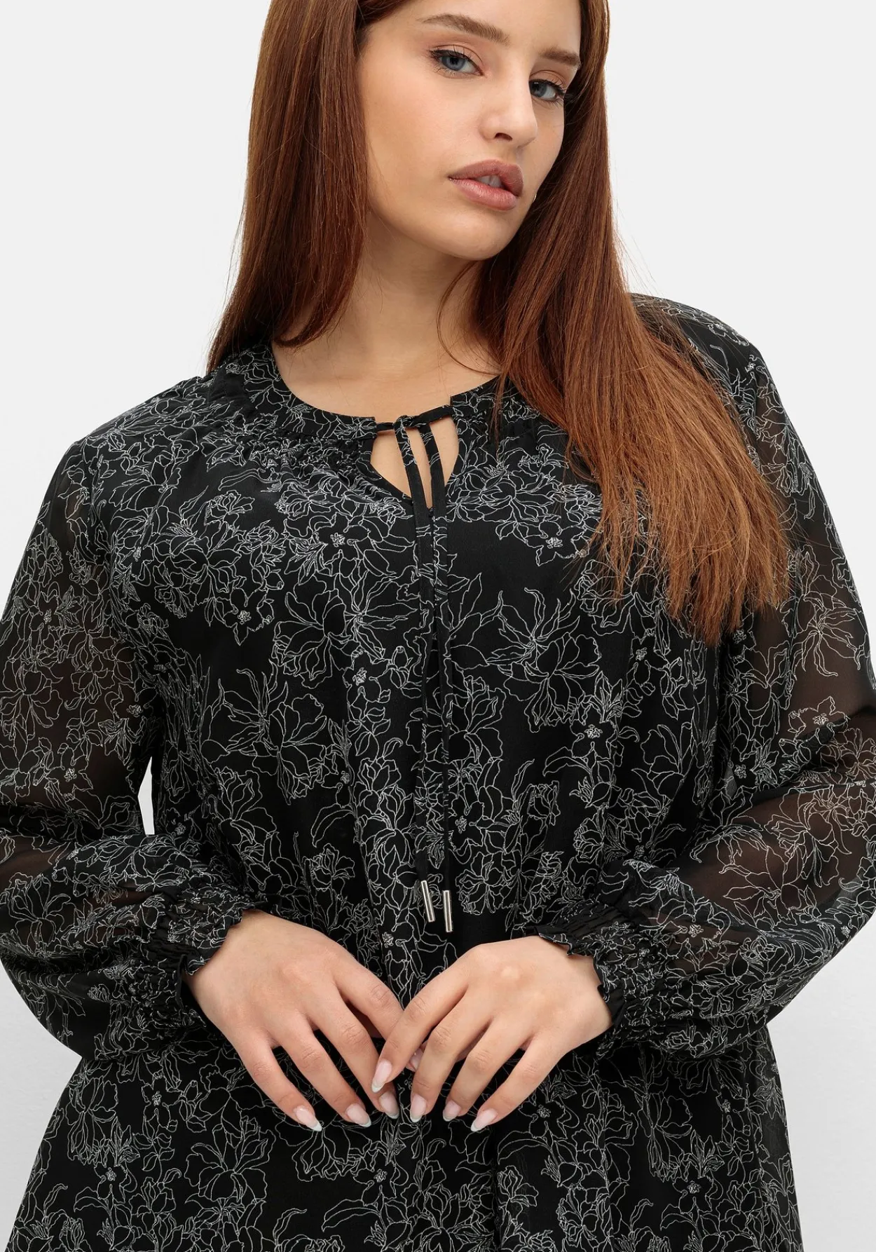 Chiffontunika in Petite Passform, mit Blumenprint<sheego Clearance