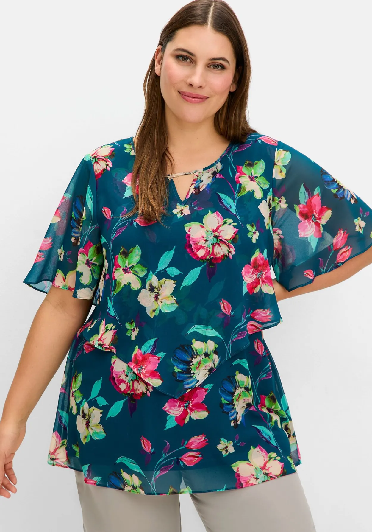 Chiffontunika mit Blumenprint, im Lagenlook<sheego New