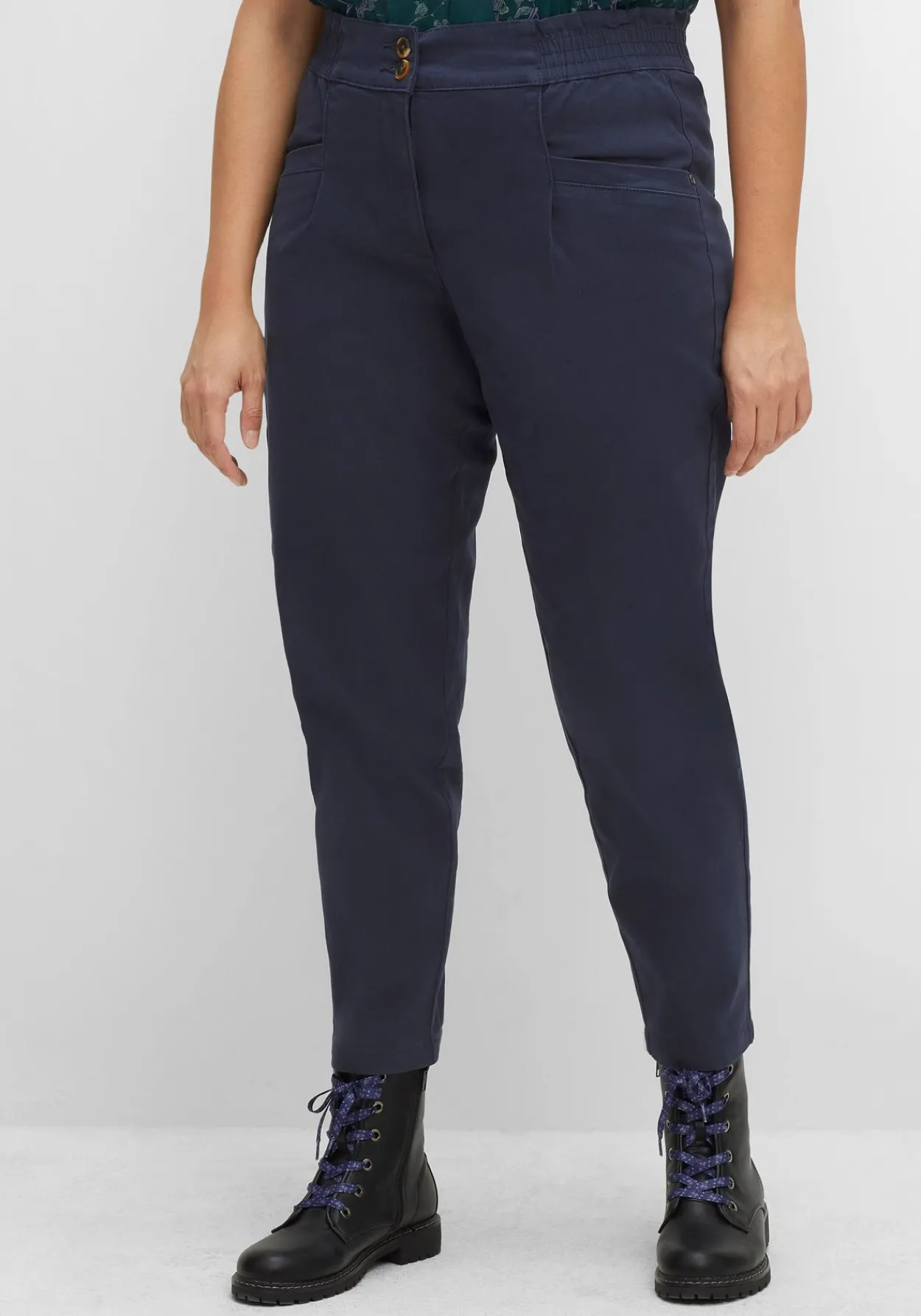 Chinohose aus Twill, mit High-Waist-Bund<sheego New
