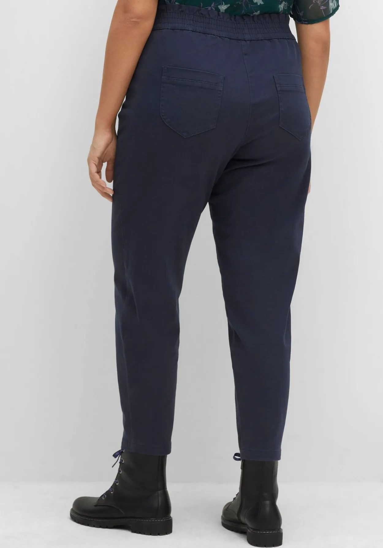 Chinohose aus Twill, mit High-Waist-Bund<sheego New