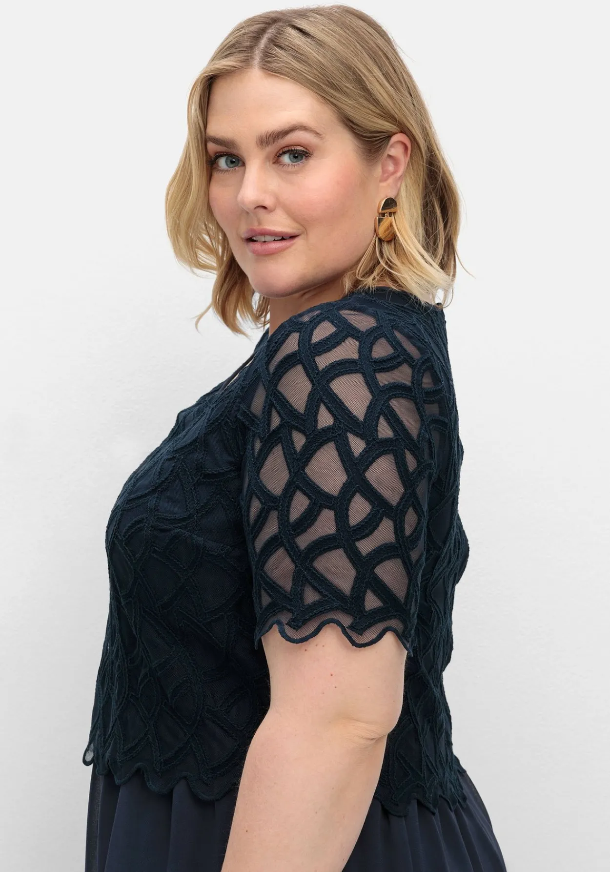 Cocktailkleid aus Chiffon, mit Zierbortenstickerei<sheego Best