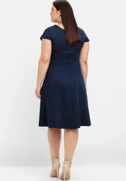 Cocktailkleid in A-Linie, in Bahnenform<sheego Best