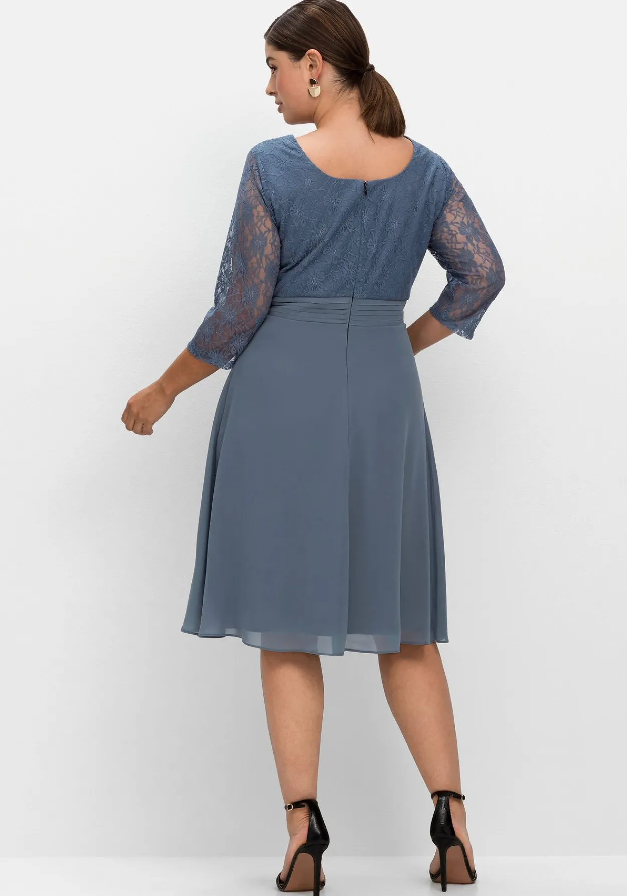 Cocktailkleid mit floraler Spitze<sheego Sale