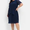 Cocktailkleid mit Spitzen-Einsatz, aus Chiffon<sheego Online