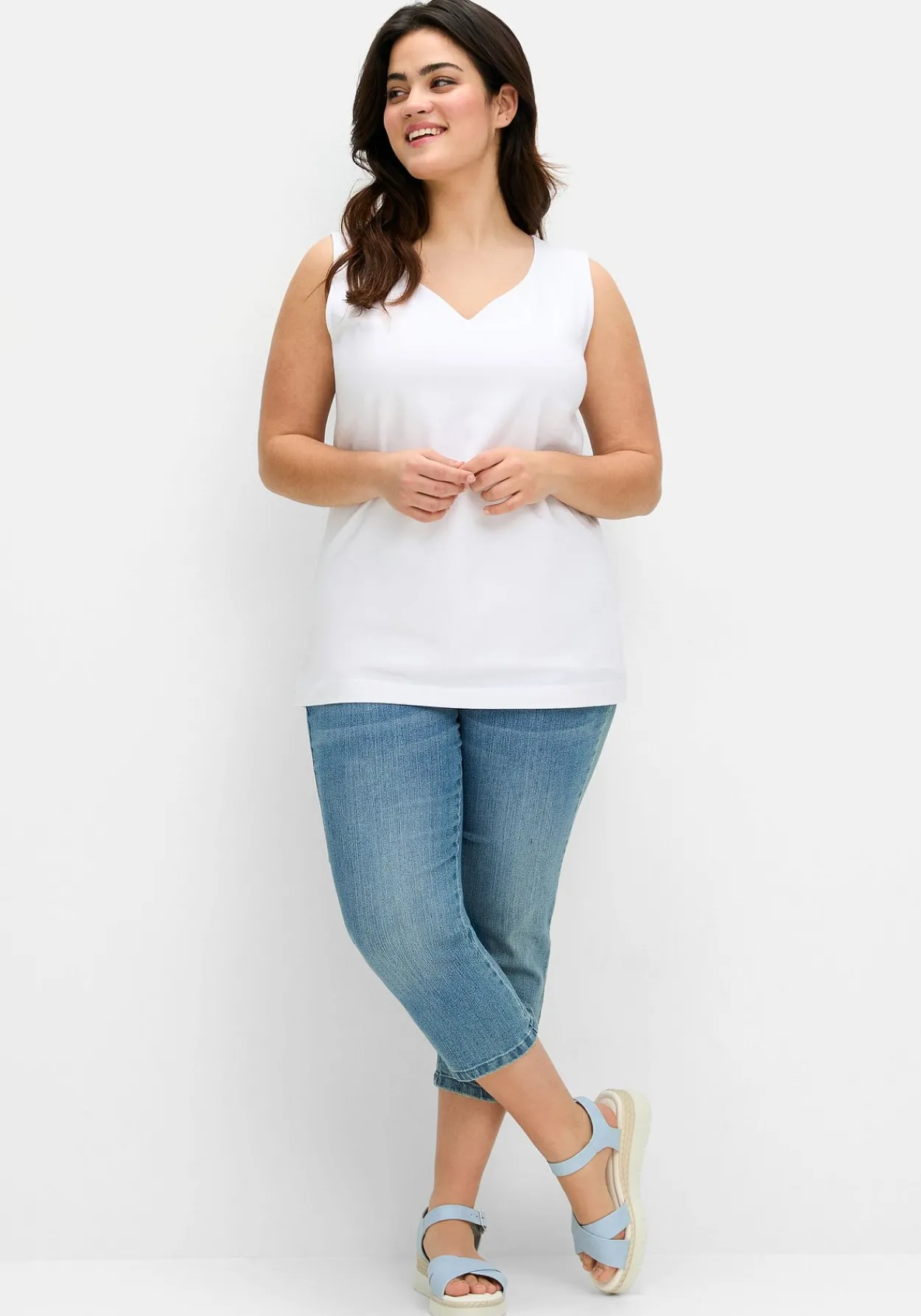 Doppellagiges Top mit Herzausschnitt<sheego New