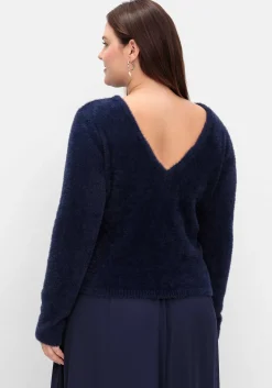 Flauschiger Pullover mit tiefem V-Ausschnitt hinten<sheego Sale