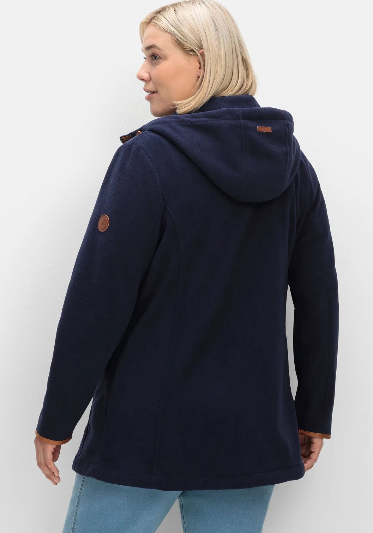 Fleecejacke mit Kapuze und Kontrastdetails<sheego Outlet