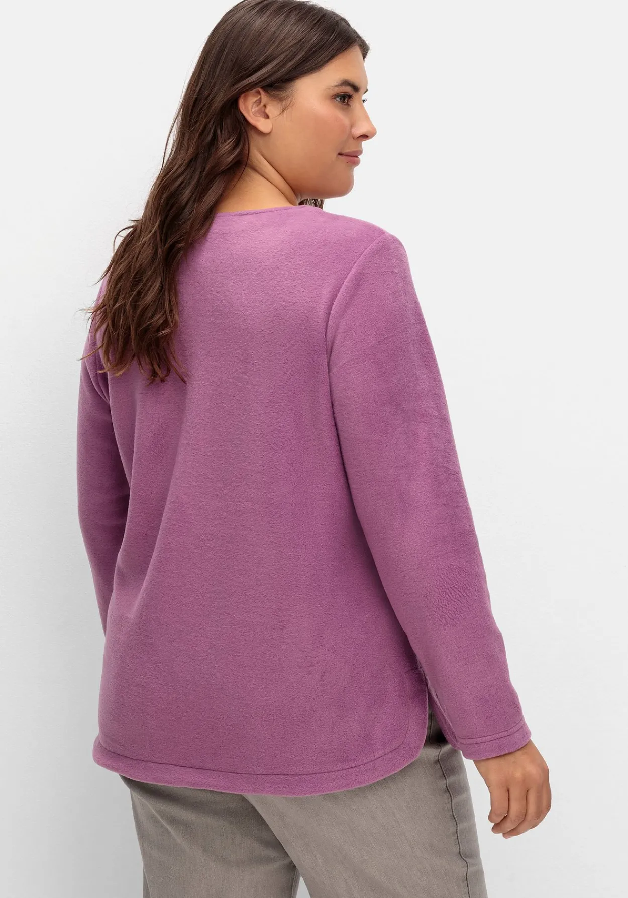 Fleeceshirt mit abgerundetem Saum<sheego Online