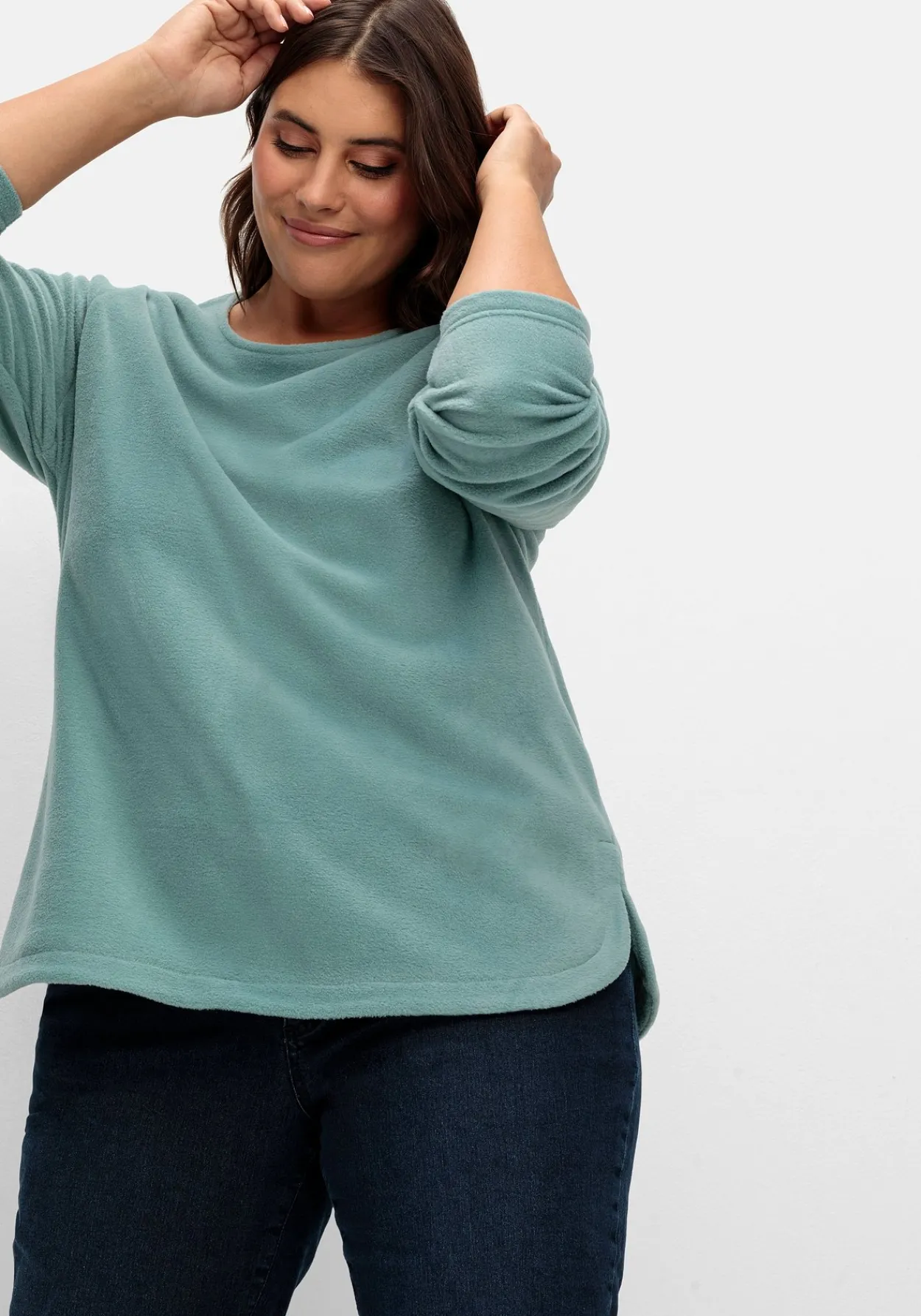 Fleeceshirt mit abgerundetem Saum<sheego Best