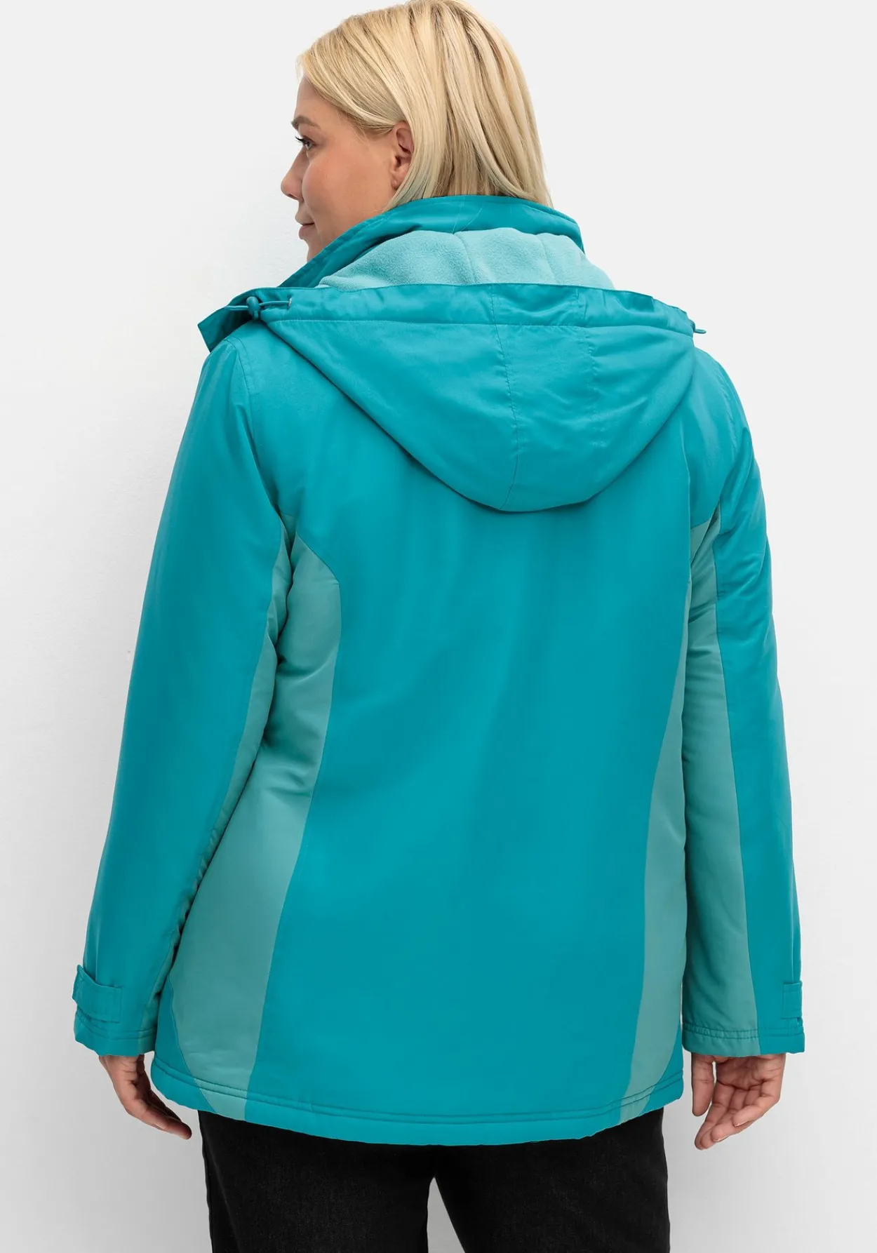 Funktions-Winterjacke mit Kontrastdetails<sheego New