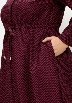 Gefüttertes Midikleid mit Alloverprint<sheego Hot