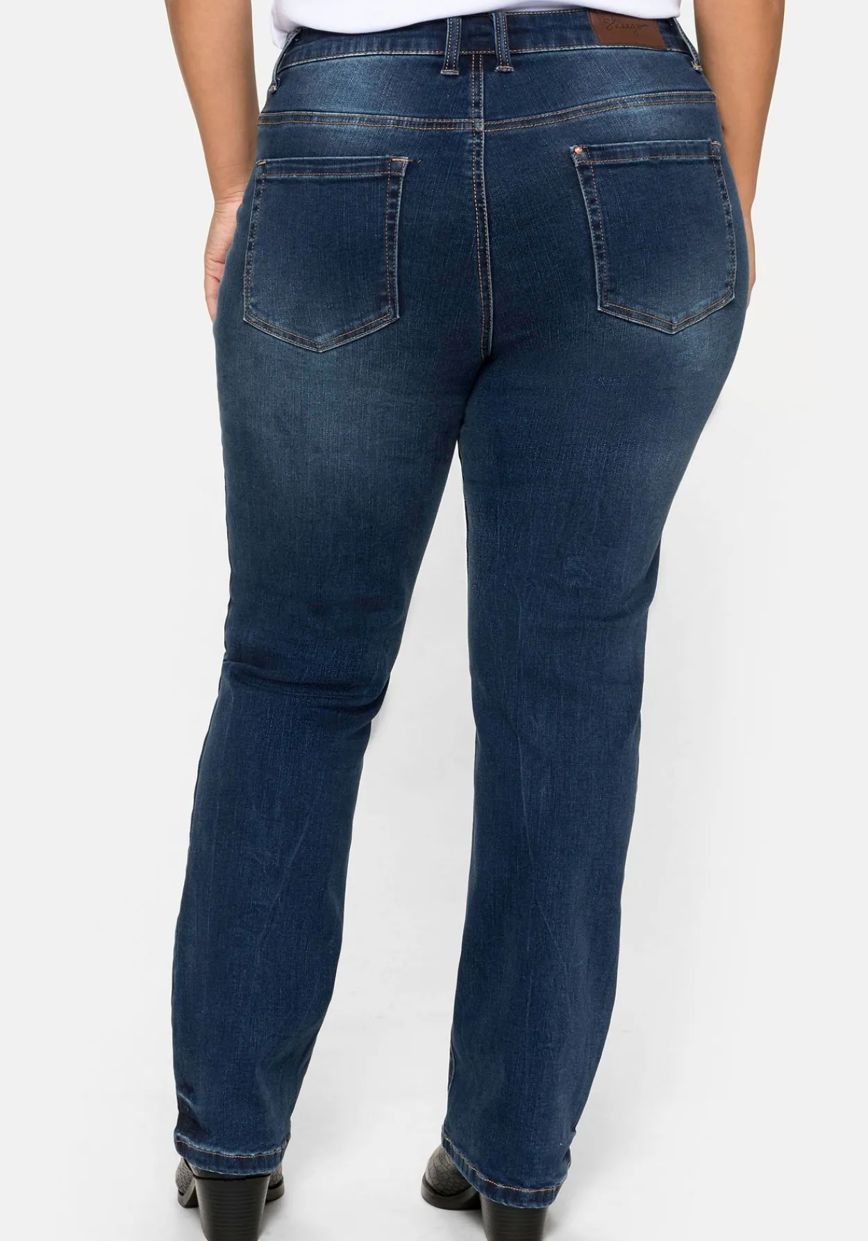 Gerade Stretch-Jeans mit Bodyforming-Effekt<sheego Outlet