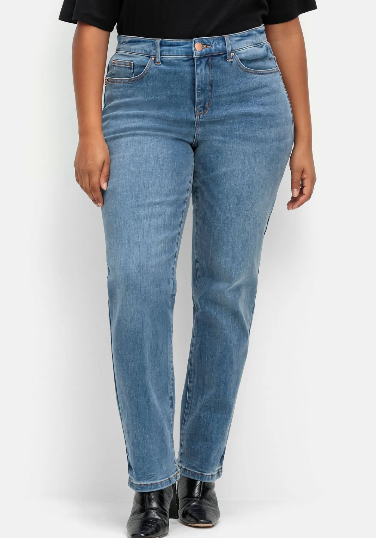 Gerade Stretch-Jeans mit Bodyforming-Effekt<sheego Hot