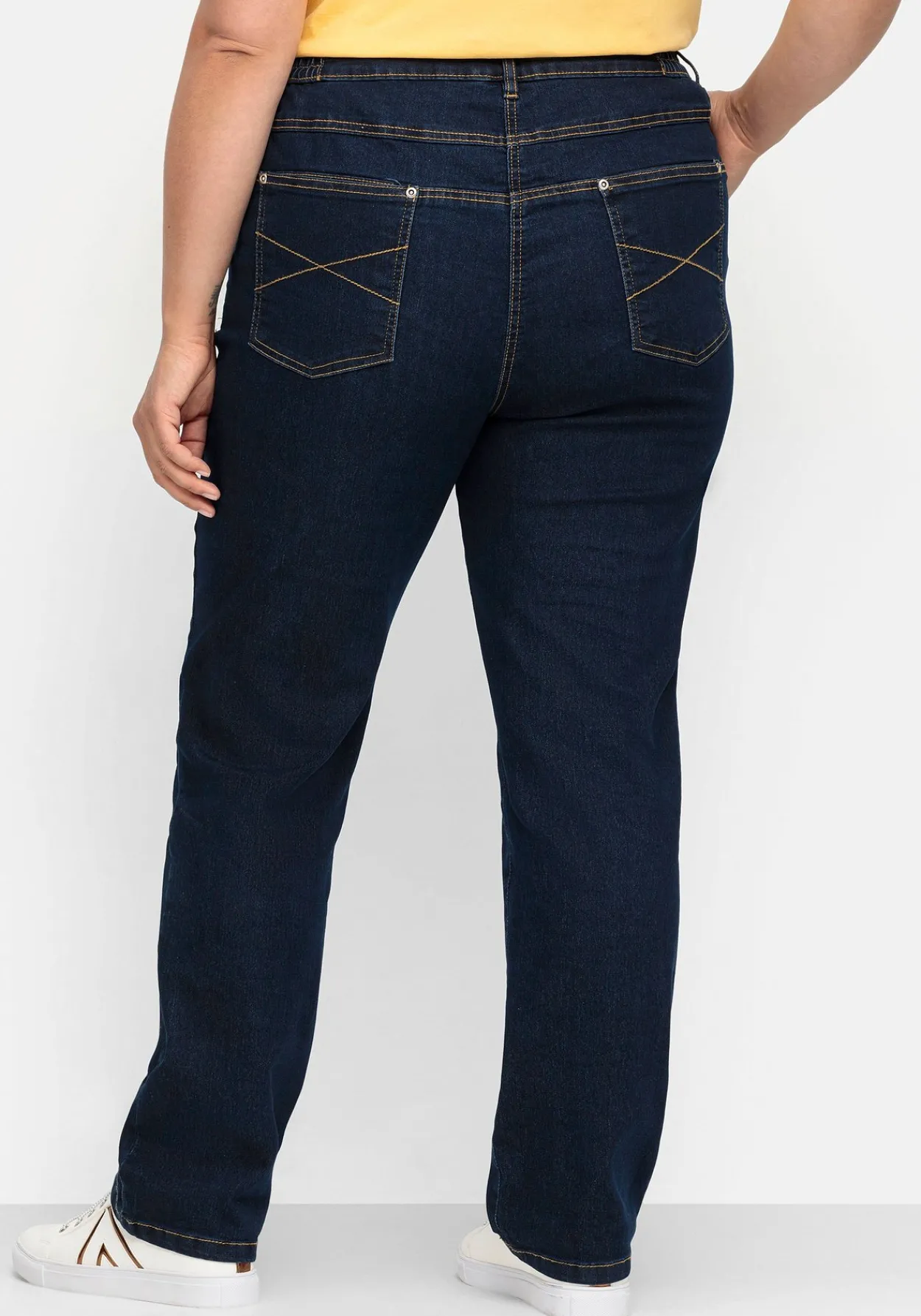 Gerade Stretch-Jeans mit Komfortbund<sheego Hot