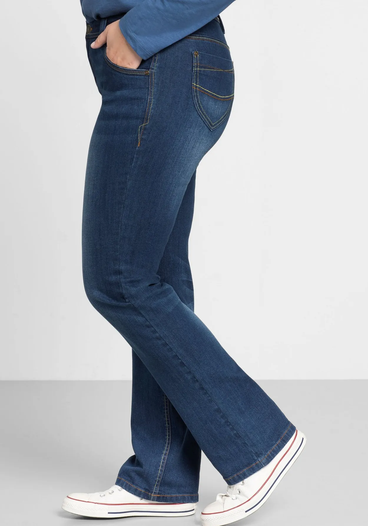 Gerade Stretch-Jeans mit Used-Effekten<sheego Online