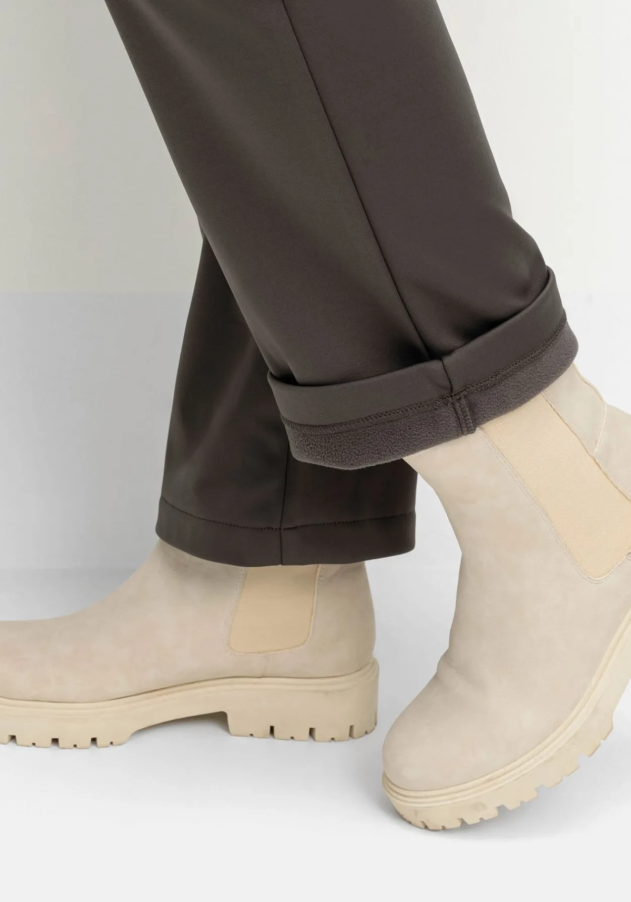 Gerade Thermohose mit Komfortbund<sheego Fashion