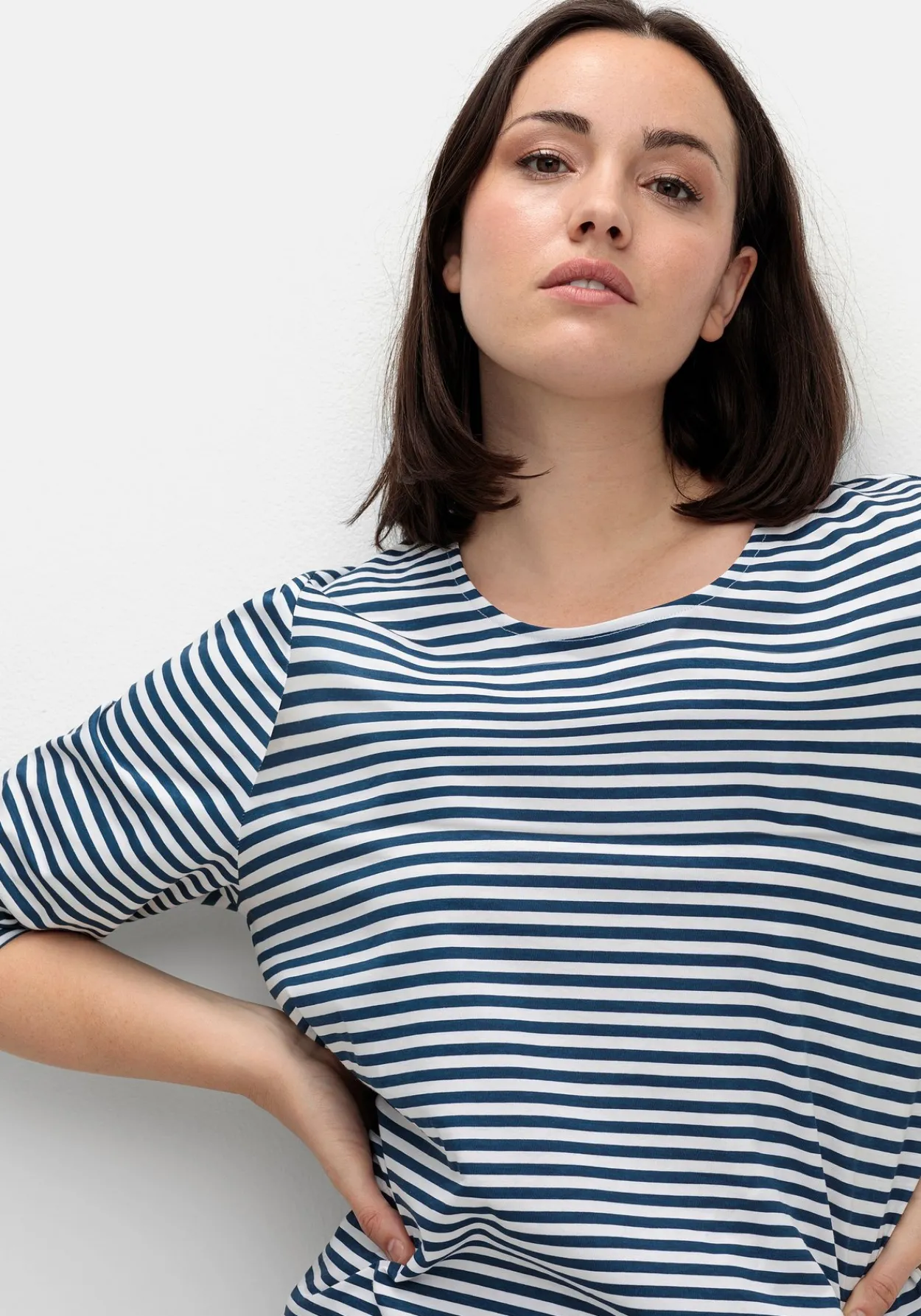 Gestreiftes Langarmshirt mit Rundhalsausschnitt<sheego Sale