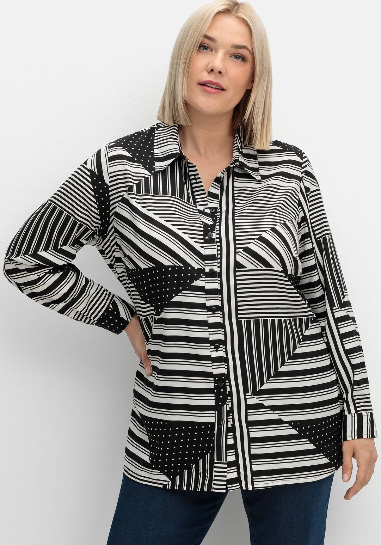 Hemdbluse mit grafischem Patchwork-Druck<sheego Clearance