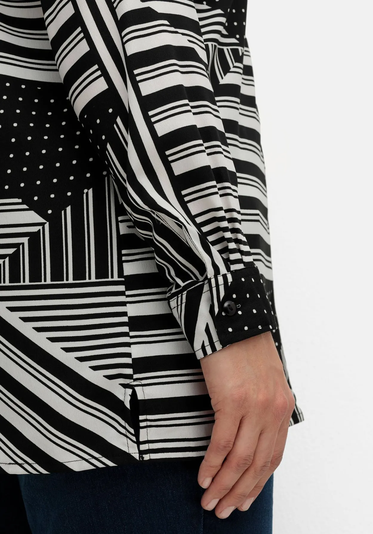 Hemdbluse mit grafischem Patchwork-Druck<sheego Clearance