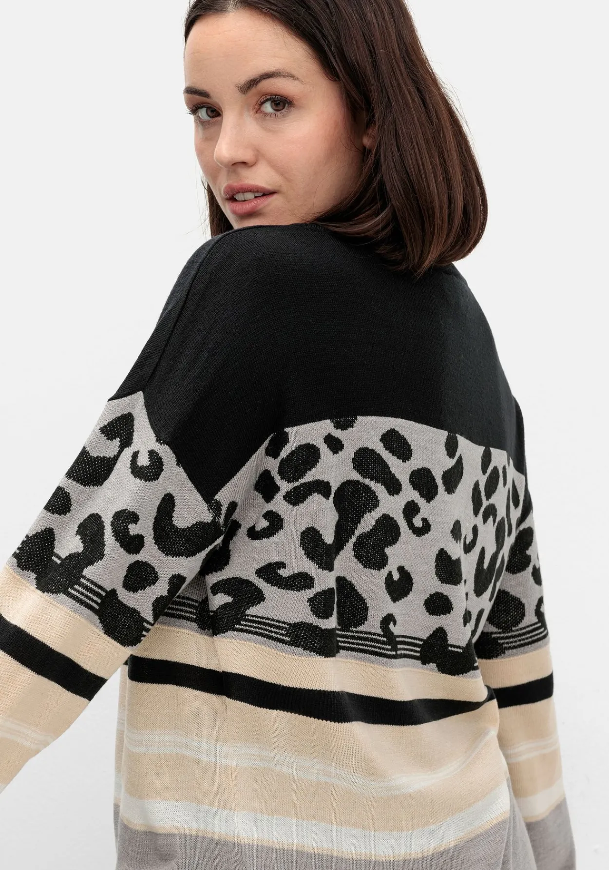 Jacquard-Pullover im Mustermix, mit Animalprint<sheego Outlet